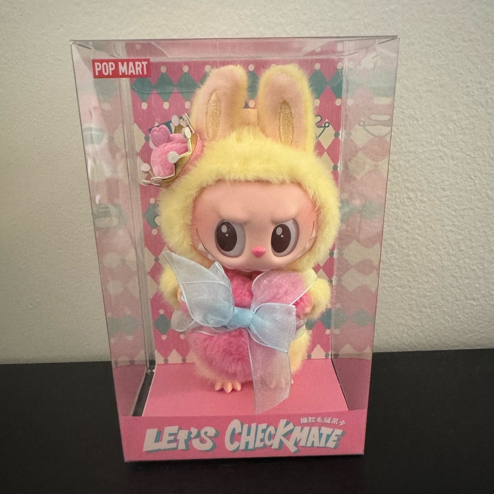 THE MONSTERS - Let’s Checkmate Series - 
Labubu  NWT